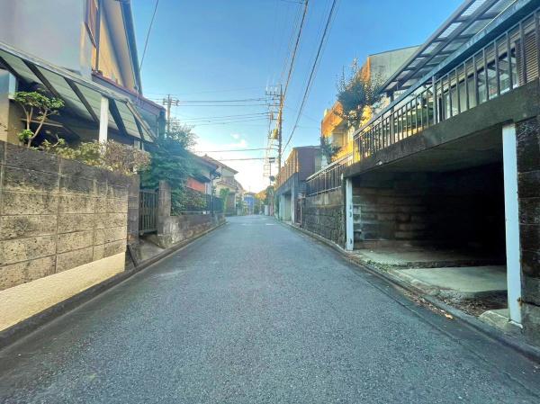 八王子市長房町の土地(前面道路含む現地写真)