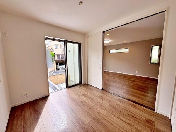 八王子市絹ケ丘2丁目の新築一戸建(洋室)