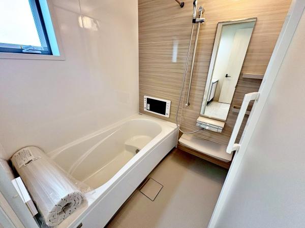 八王子市絹ケ丘2丁目の新築一戸建(バス)