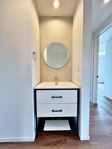 八王子市絹ケ丘2丁目の新築一戸建(洗面台・洗面所)