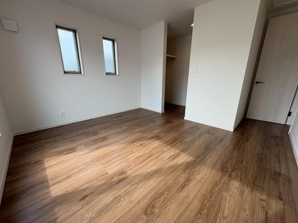 八王子市絹ケ丘2丁目の新築一戸建(洋室)