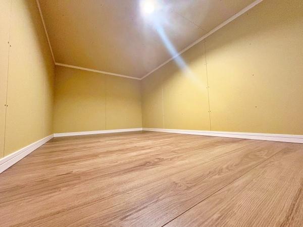 八王子市絹ケ丘2丁目の新築一戸建(収納)