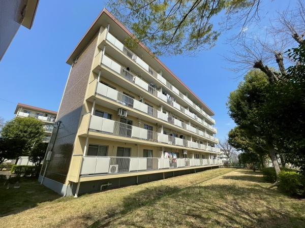 松が谷団地６－２号棟