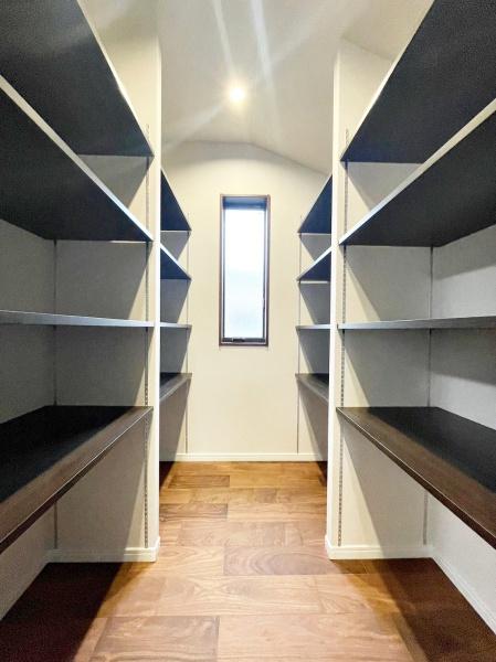 CLASSIC　MODERN　STYLE
