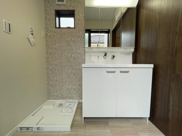CLASSIC　MODERN　STYLE