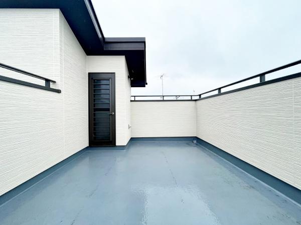 CLASSIC　MODERN　STYLE
