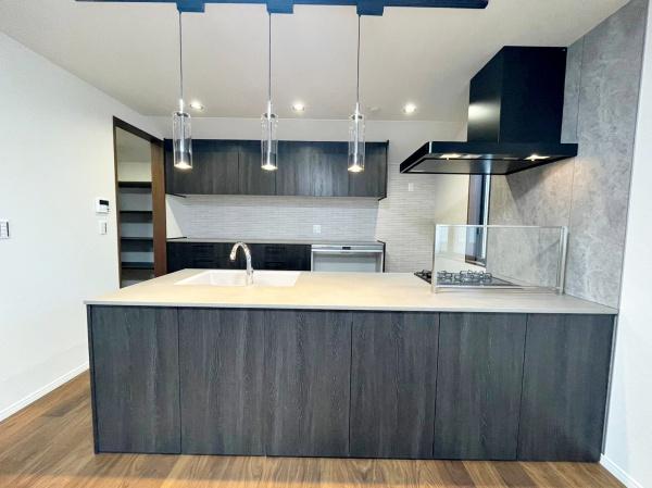 CLASSIC　MODERN　STYLE