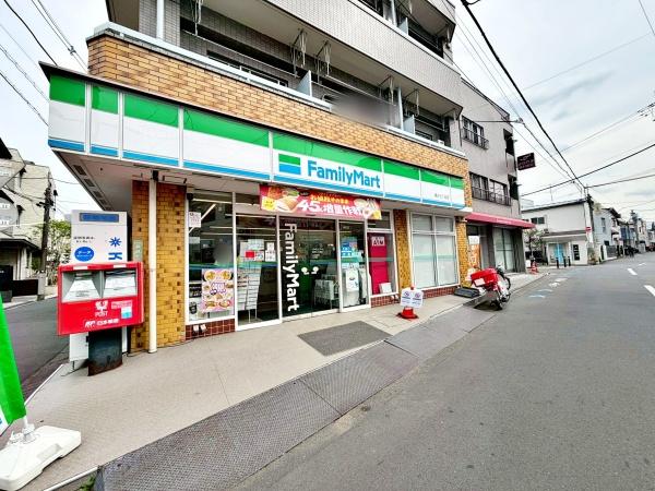 シャンボール尾山台(ファミリーマート奥沢七丁目店)