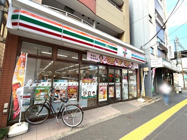 シャリエ高井戸ソルパティオ(セブンイレブン杉並高井戸駅前店)