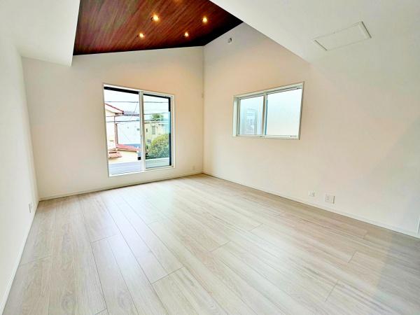 杉並区下高井戸4丁目　3号棟　新築戸建
