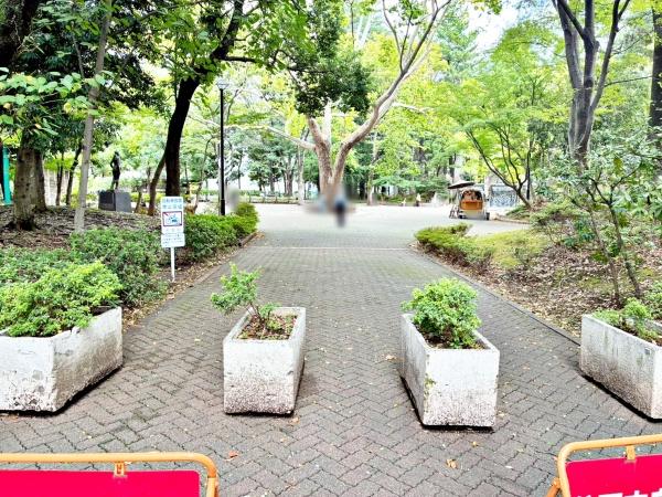 富士見ステータス(蚕糸の森公園)