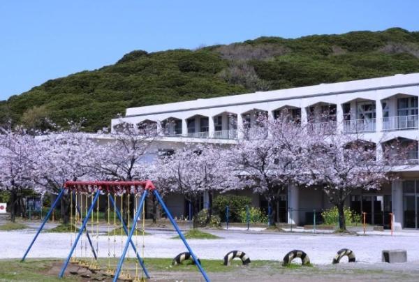 君津市人見の土地(君津市周西の丘小学校)