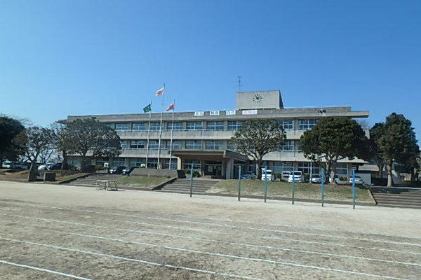 袖ケ浦市坂戸市場の土地(袖ケ浦市立昭和中学校)