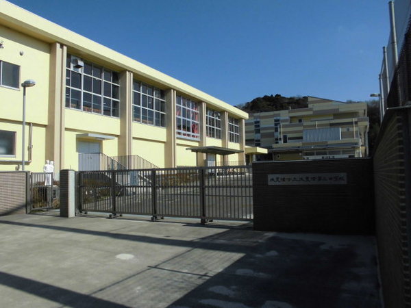 木更津市清川１丁目の土地(木更津市立木更津第三中学校)
