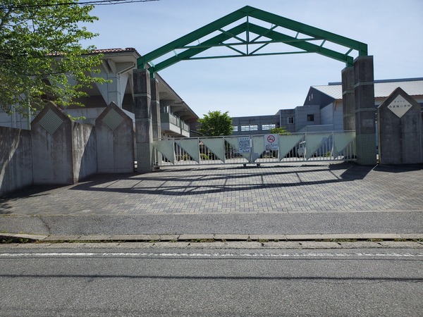 君津市外箕輪4丁目の土地(君津市立外箕輪小学校)