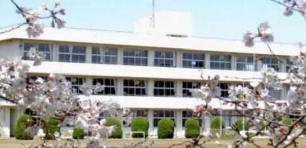 木更津市矢那の中古一戸建て(木更津市立鎌足中学校)