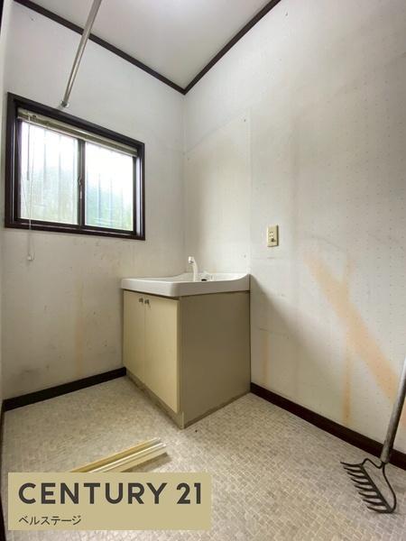 袖ケ浦市長浦駅前3丁目の中古一戸建て(洗面台・洗面所)