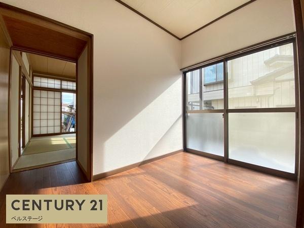 市原市八幡の中古一戸建て(リビング)