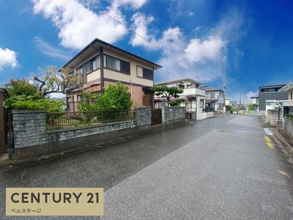 木更津市八幡台6丁目の中古一戸建て(前面道路含む現地写真)