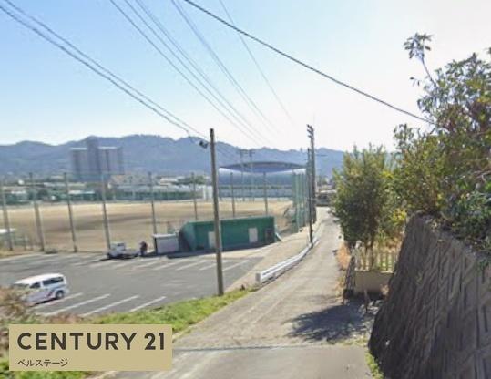 南房総市久枝の中古一戸建て(前面道路含む現地写真)