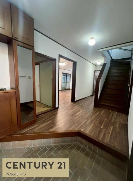 市原市泉台4丁目の中古一戸建て(玄関)
