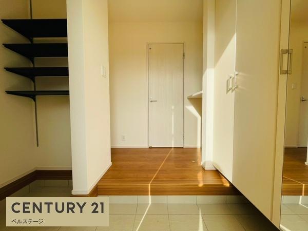 JR内房線 市原市辰巳台東5丁目 新築戸建(玄関)