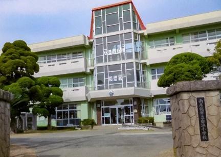 南房総市白浜町滝口の中古一戸建て(南房総市立白浜小学校)
