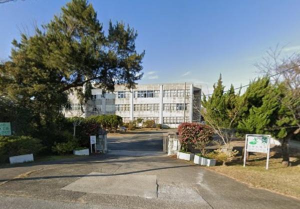 館山市船形の中古一戸建て(館山市立船形小学校)