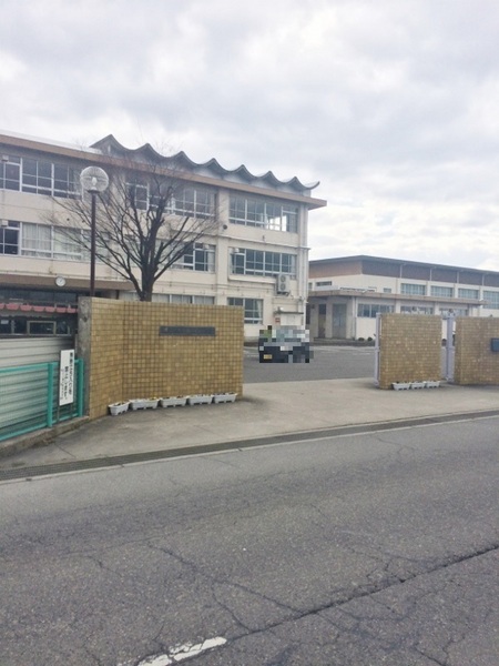 近江八幡市日吉野町の土地(近江八幡市立八幡西中学校)