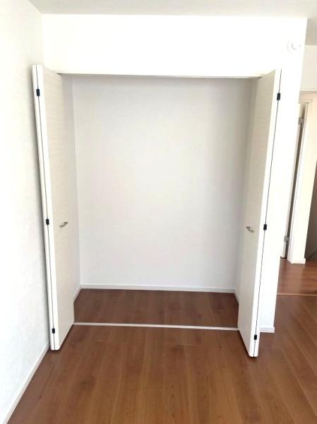 近江八幡市中村町1期2号棟(収納)