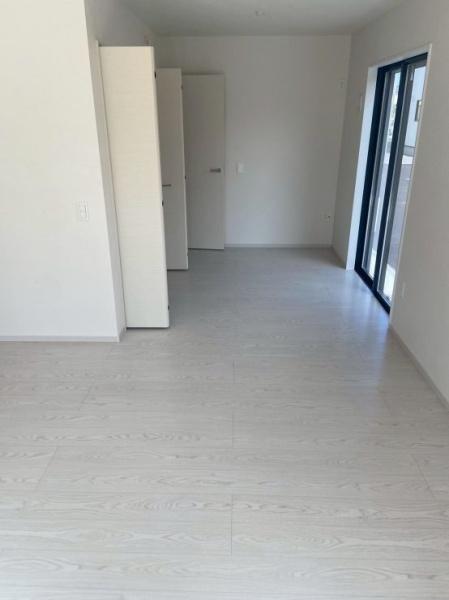 近江八幡市中村町1期3号棟(洋室)