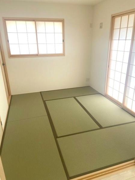 近江八幡市第5堀上町　2号棟