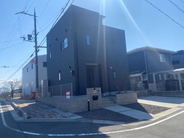 湖南市日枝あおいの中古一戸建て