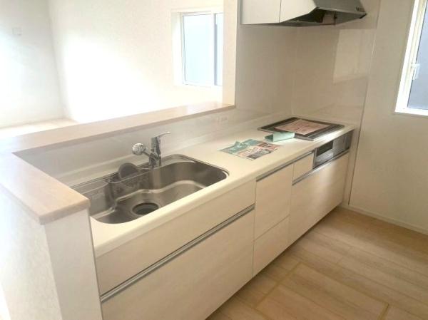 野洲市六条第1　4号棟