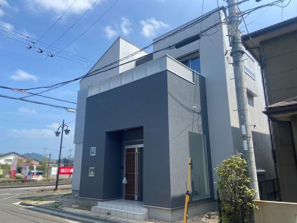 近江八幡市中小森町の中古一戸建て