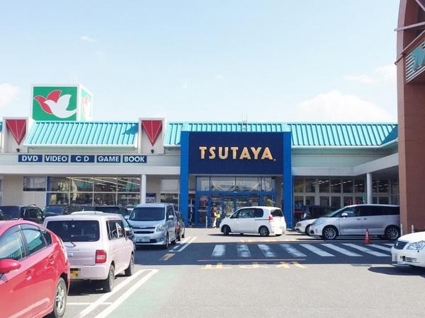 パークシティ能登川(平和書店TSUTAYA能登川店)
