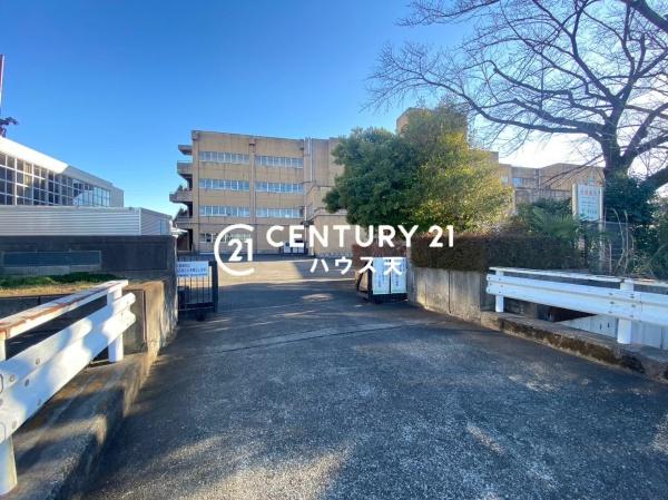 鶴ヶ島市南町1丁目(南中学校)