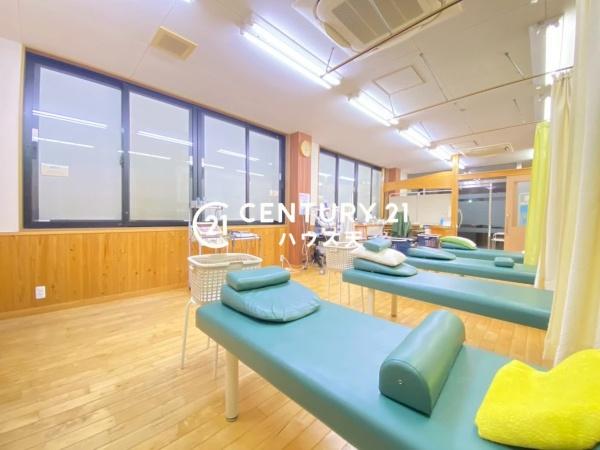 東松山市白山台店舗付き住宅