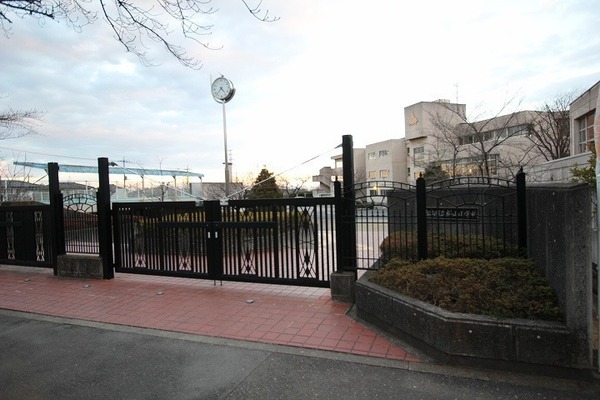 東松山市桜山台 1号棟(東松山市立桜山小学校)