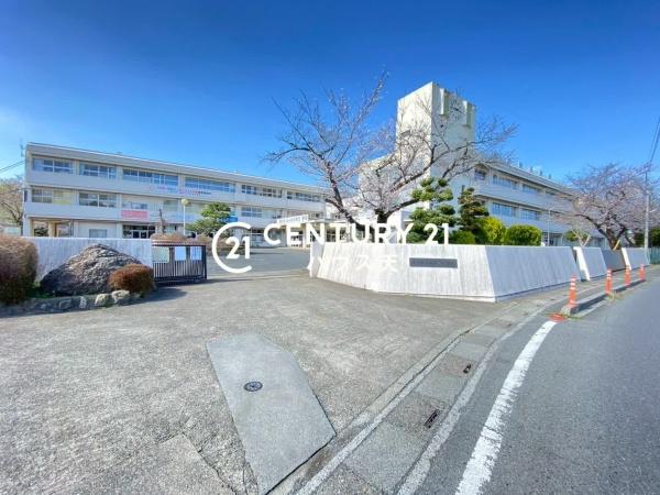 入間郡毛呂山町岩井東２丁目の中古一戸建て(泉野小学校)