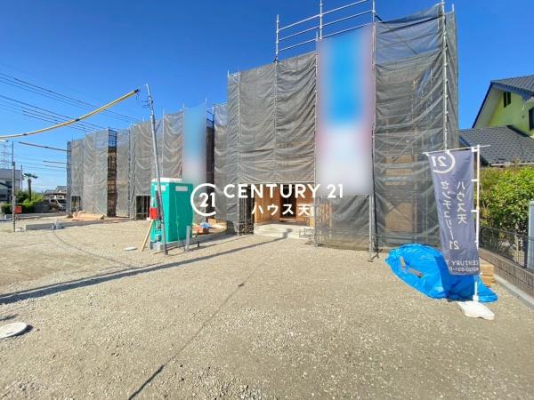 比企郡吉見町東野1丁目の新築一戸建(前面道路含む現地写真)