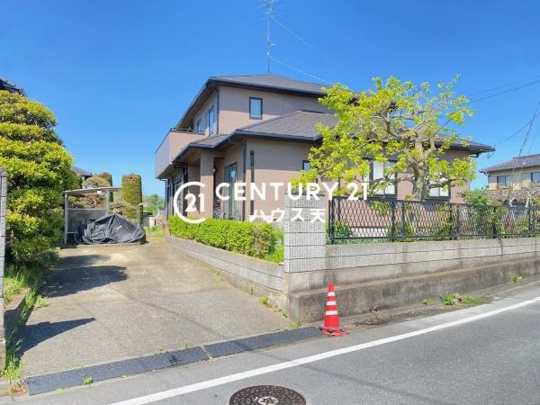 東松山市大字松山　二世帯住宅の家