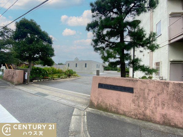 鳩山町楓ケ丘３丁目１号棟(鳩山町立鳩山小学校)
