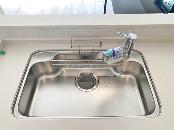 岡崎市鴨田町新築戸建全3棟B号棟