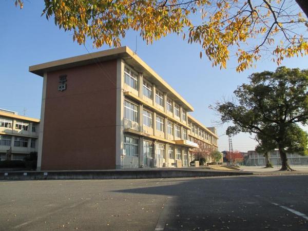 西尾市田貫町新築戸建全3棟2号棟(西尾市立平坂中学校)