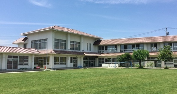 西尾市田貫町新築戸建全3棟2号棟(なかばた保育園)
