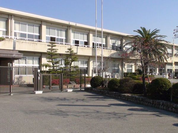 安城市安城町新築戸建全2棟1号棟(安城市立安城南部小学校)