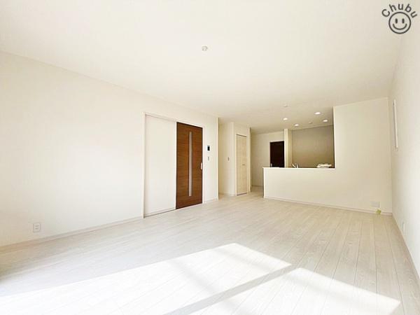 豊田市美里２丁目新築戸建全3棟2号棟