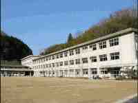 豊田市巴町カキタの中古一戸建て(豊田市立松平中学校)