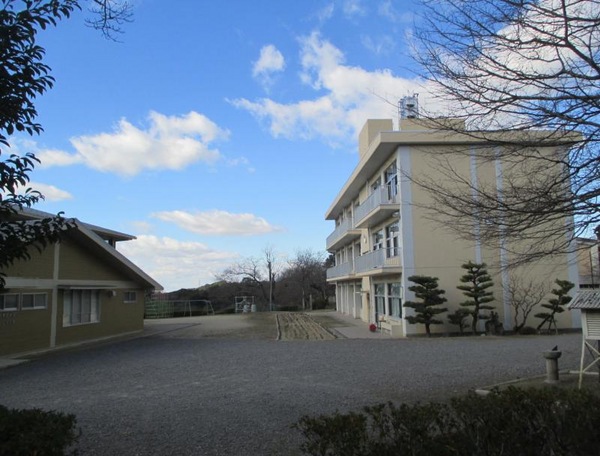 サンアメニティ石神弐番館(岡崎市立井田小学校)